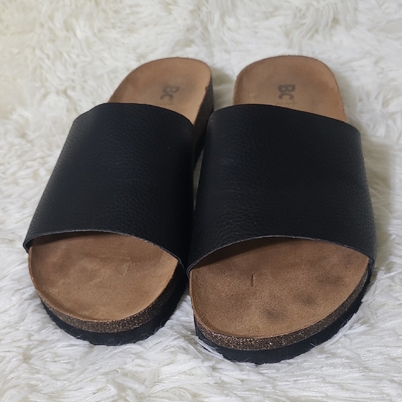 BC FOOTWARE Black Slide Sandals - Size 8 - Picture 1 of 9